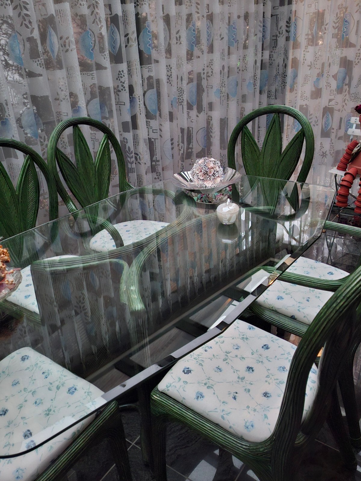 ensemble de chaises et table en osier, Enlèvement