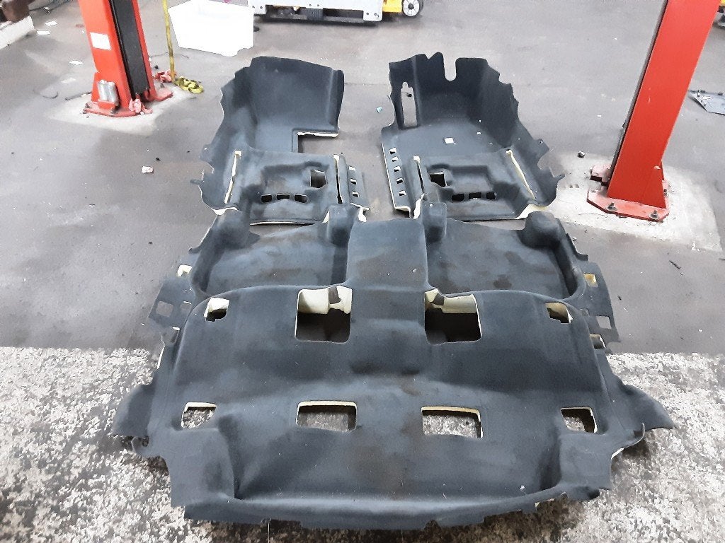 JEU DE TAPIS Audi SQ7 (4MB / 4MG) (01-2016/12-2019), Mevr. I. Hauben, Audi, Utilisé, Rue de l'Espoir 34 34
4030  GRIVEGNÉE, BE