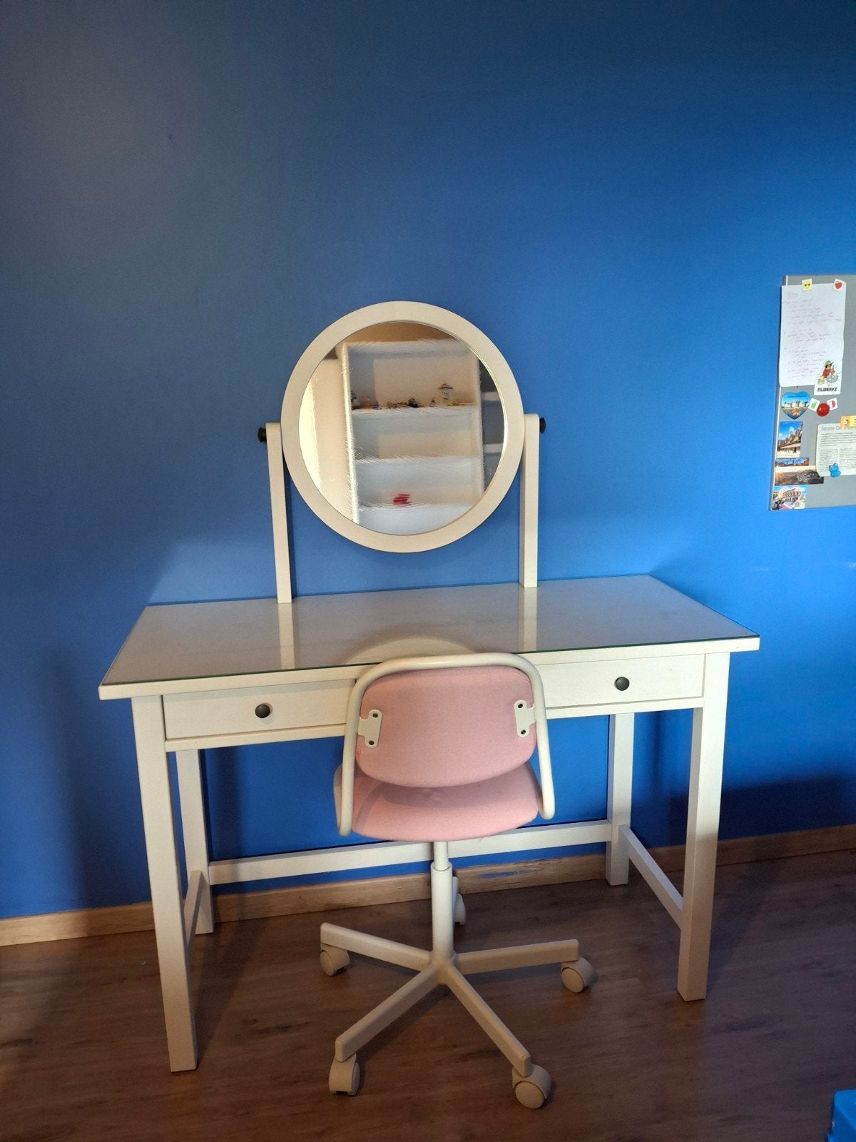 Bureau/make-up tafel, Enlèvement