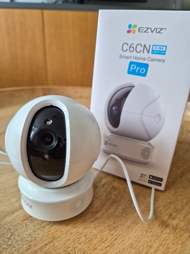 Ezviz C6CN Pro - camera, Audio, Tv en Foto, Videobewaking, Ophalen of Verzenden, Zo goed als nieuw, Binnencamera