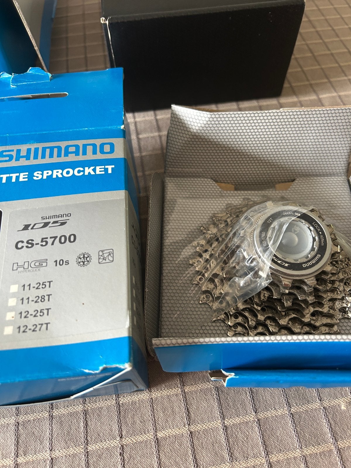 Nouvelle cassette Shimano CS-5700, Vélos & Vélomoteurs, Enlèvement, Neuf
