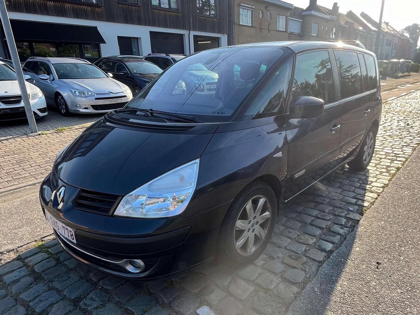 Renault Espace Espace 2.0 dCi 25th / 6 PERSON (bj 2010), Auto's, 4 cilinders, Zwart, 5 deurs, https://public.car-pass.be/vhr/0e25dc9e-a7a3-4a68-b118-e8c3e999e24f