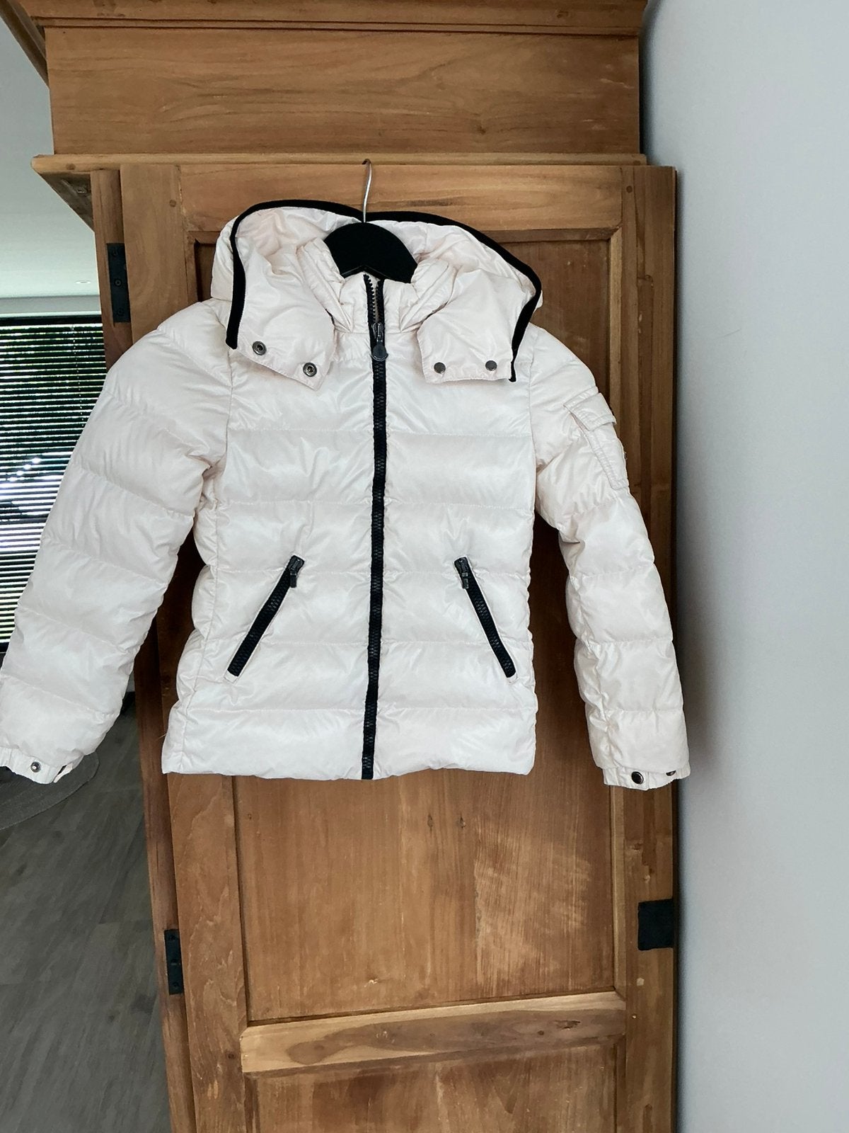 Moncler jasje, Kinderen en Baby's, Kinderkleding | Overige, Ophalen of Verzenden, Zo goed als nieuw