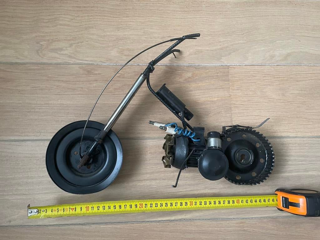 Unieke motorfiets Harley Davidson sculptuur metaal, Hobby en Vrije tijd, Ophalen of Verzenden, Zo goed als nieuw, Overige typen