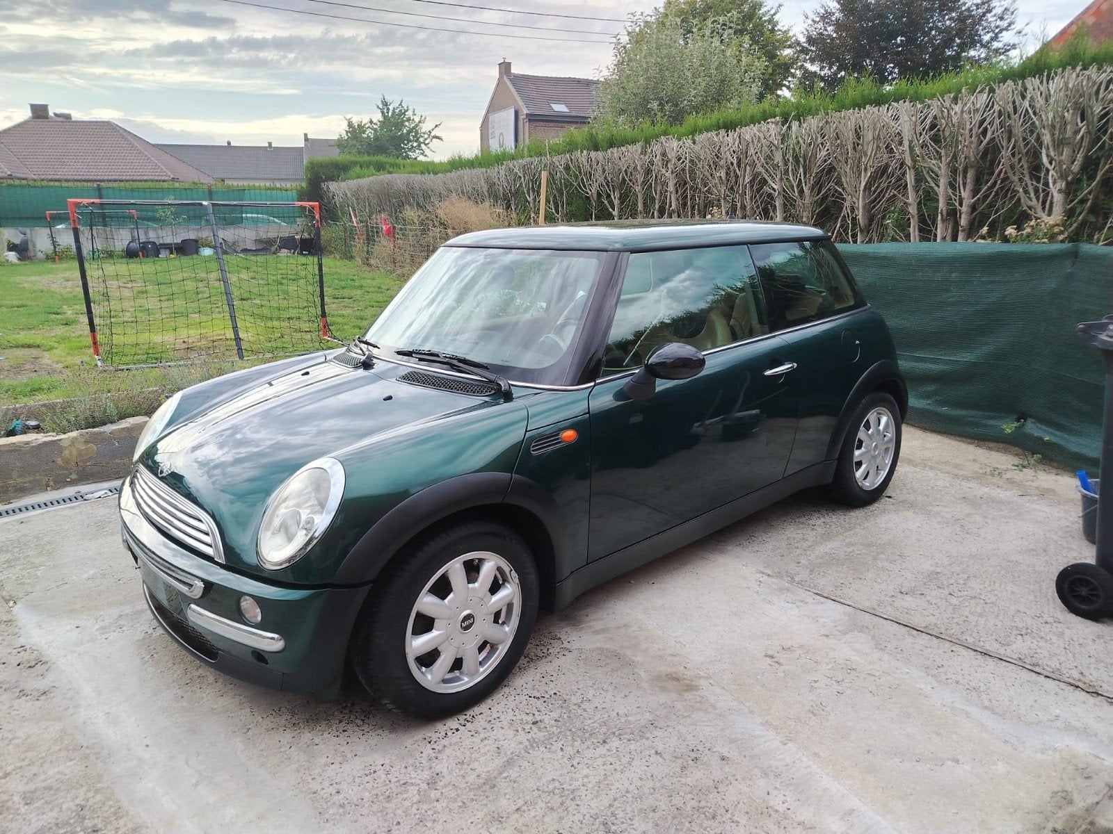 mini Cooper 1.6ess 85kw airco cuir ctok, Autos, Cuir, Boîte manuelle, Particulier, Euro 4