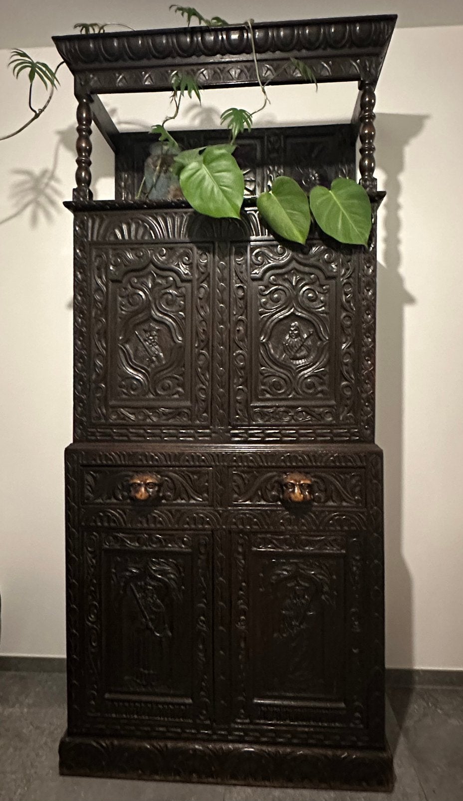 Kast, Ophalen