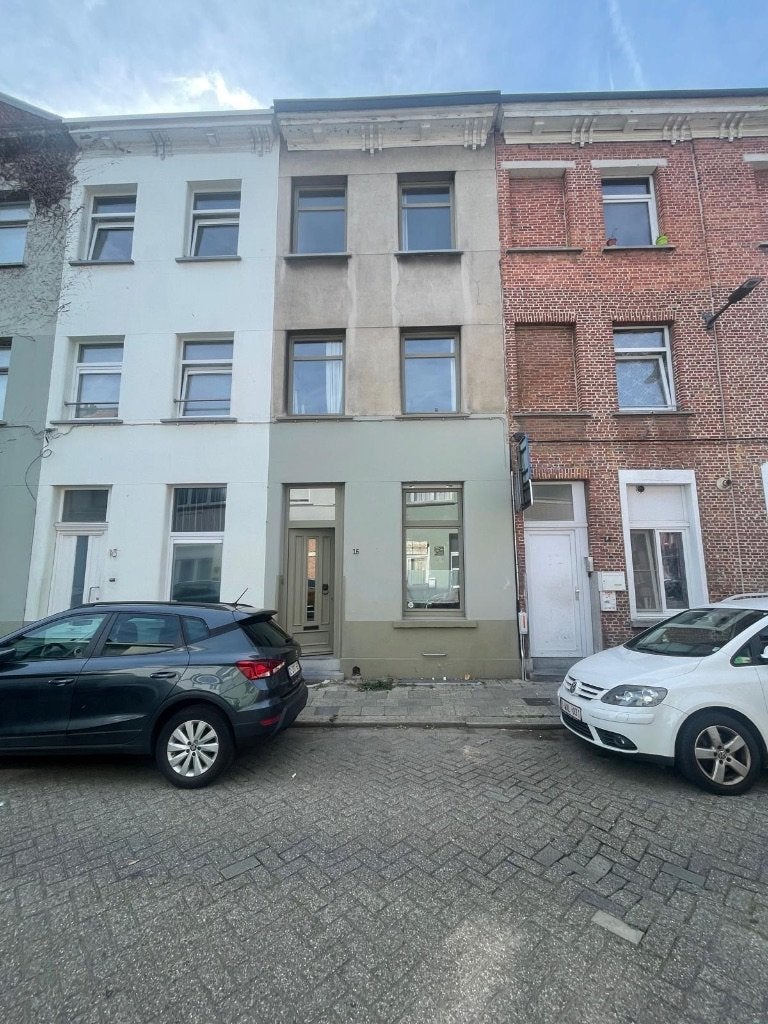 Gerenoveerde woning Borgerhout, Immo, Tot 200 m², Antwerpen (stad), 3 kamers, Tussenwoning
