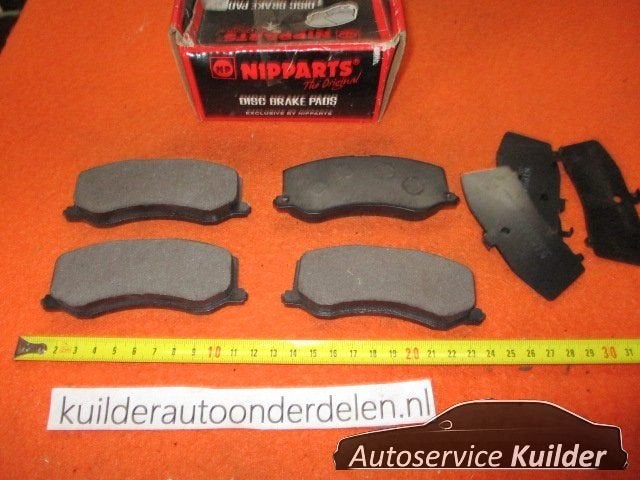 Remblokken voorzijde Suzuki Swift I  1.3GTi  37017 Nipparts, Autos : Pièces & Accessoires, Neuf, -, Origine de la pièce connue