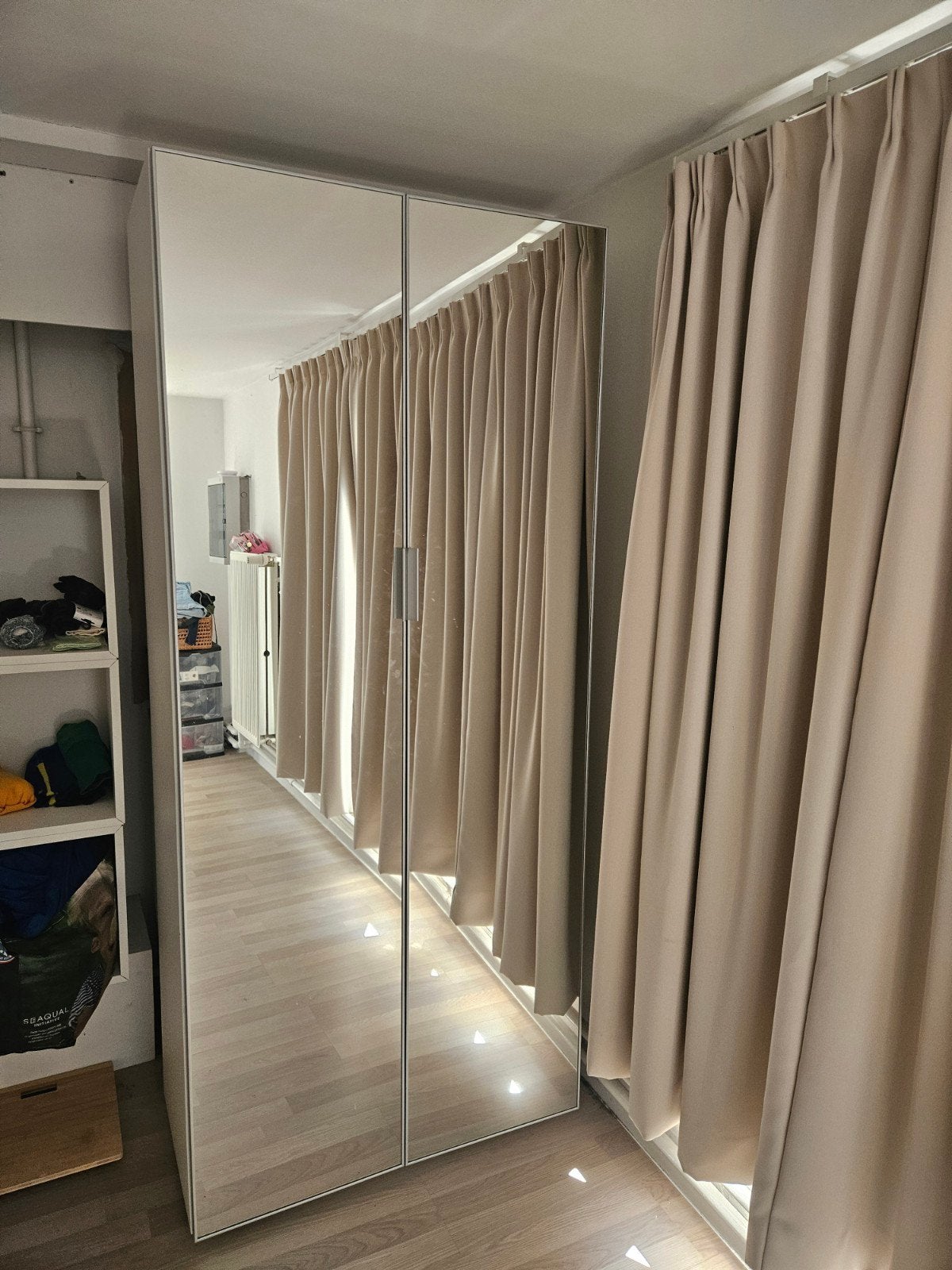 platsa kast met spiegel deuren., Huis en Inrichting, Kasten | Kleerkasten, Ophalen