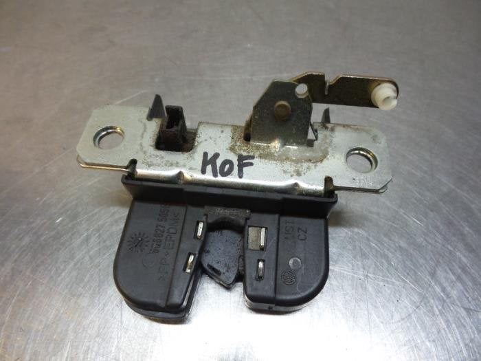 Slotmechaniek Achterklep van een Volkswagen Polo (Polo 01-), Gebruikt, -, Volkswagen, -
