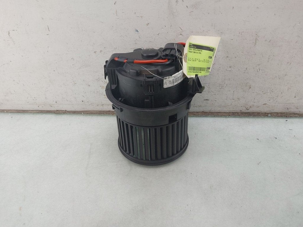 VENTILATEUR RADIATEUR MOTEUR Peugeot 2008 (CU), Valeo, Utilisé, 100, rue de Courcelles
75017  Paris, FR, Info@valeo.fr