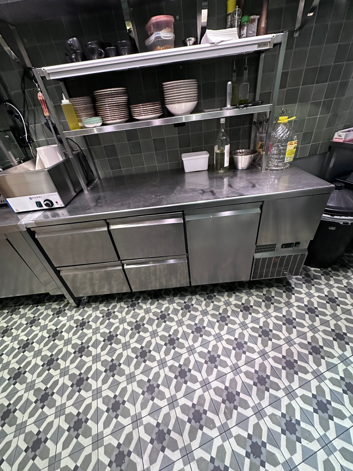 Werk tafel frigo 1.80, Ophalen, Zo goed als nieuw