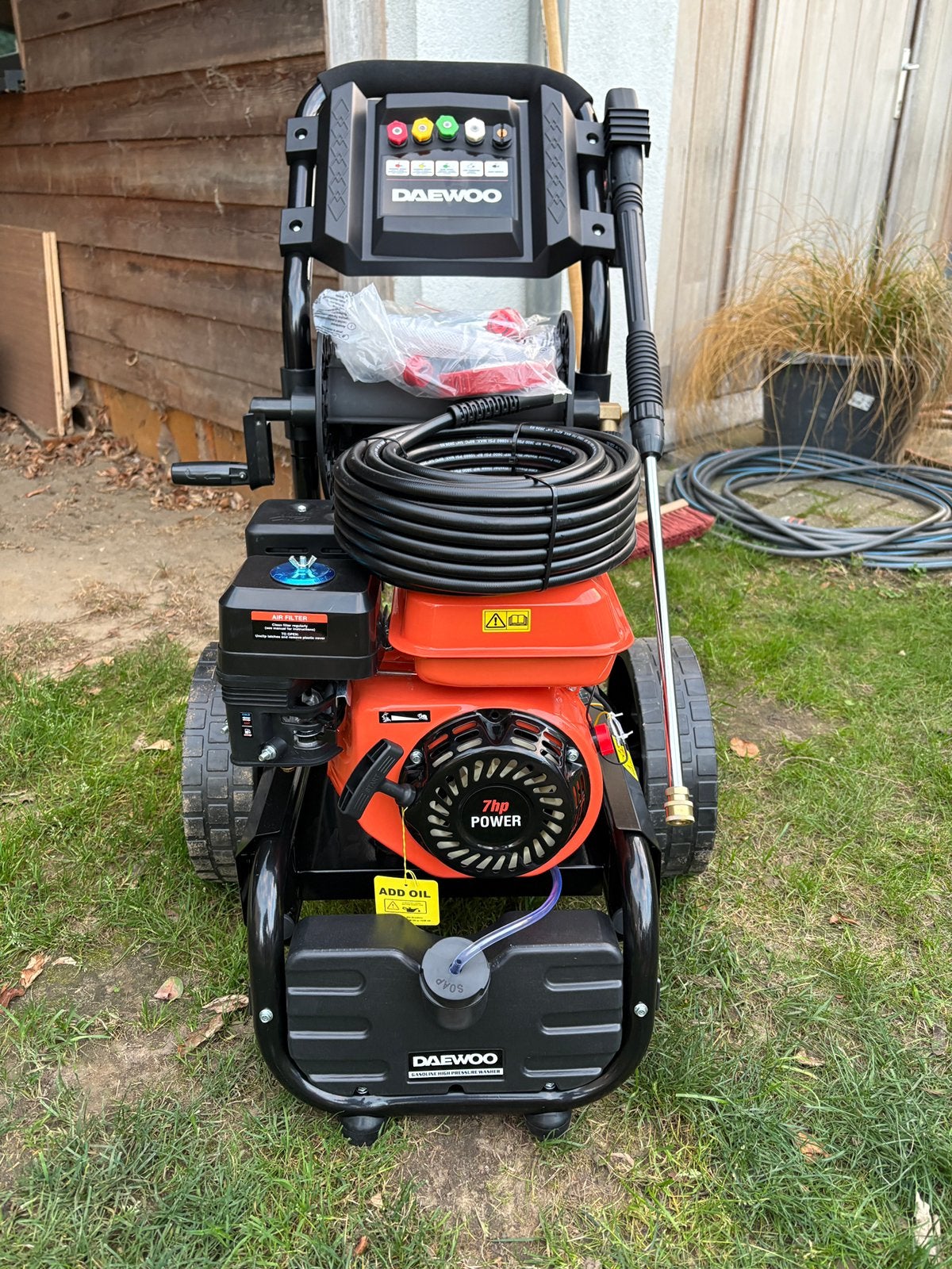 Nieuwe DAEWOO hogedrukreiniger op bezine, Tuin en Terras, Ophalen, Nieuw, Benzine, Met regelbare waterdruk