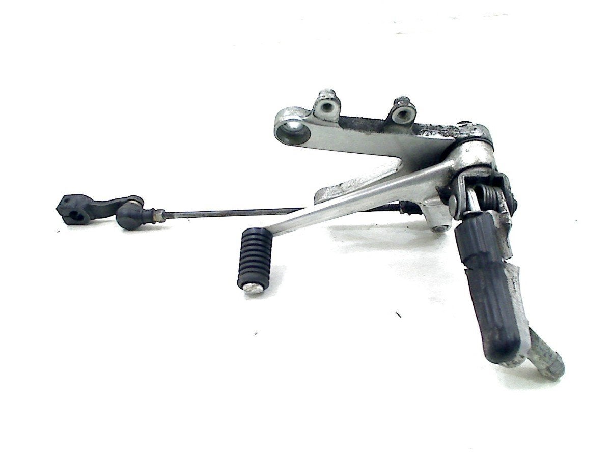 REPOSE PIEDS AVANT GAUCHE Honda, Dhr. S. di Majo, Utilisé, Info@cama-motorparts.nl, P.J. Troelstraweg 8 8
3144 CX  MAASSLUIS, NL