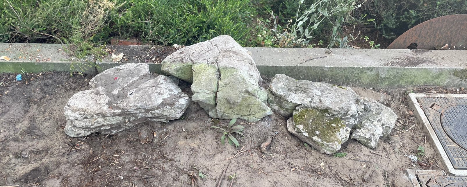 3 grote natuurstenen – tuin/rotstuin, Tuin en Terras, Ophalen, Gebruikt, Overige materialen, Kei