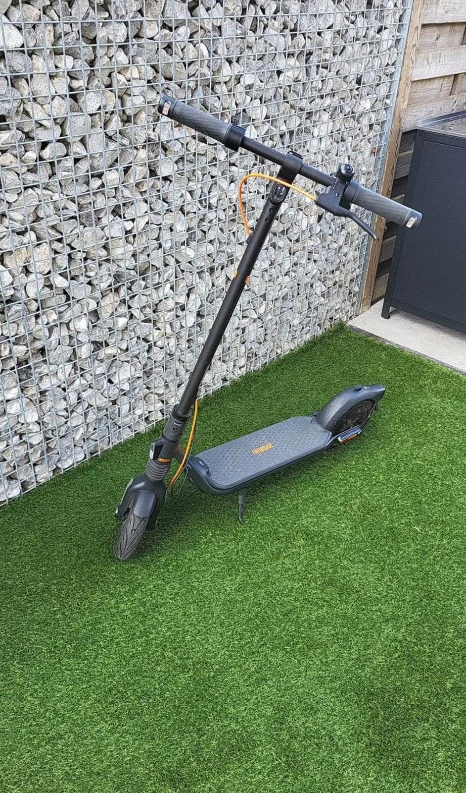 ninebot f2 pro, Enlèvement, Comme neuf, Step électrique (E-scooter), Ninebot f2 pro