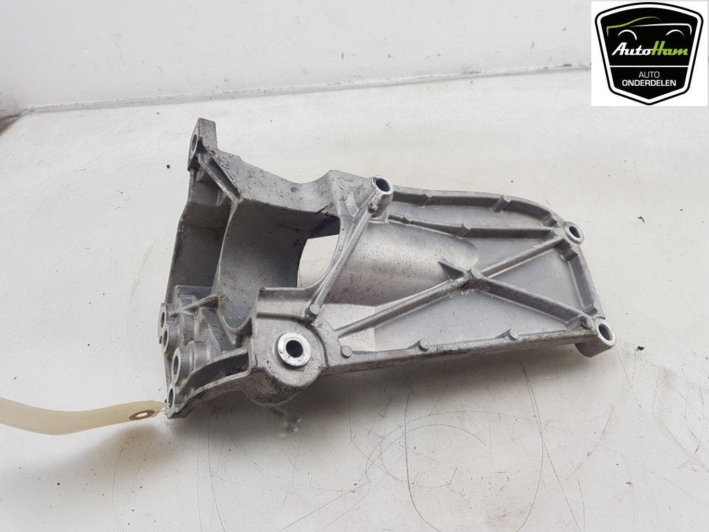 STEUN Volvo V60 II (ZW) (01-2018/12-2022) (|31370633|), Auto-onderdelen, Gebruikt, Info@volvocars.com, Volvo, Volvo Car Germany GmbH