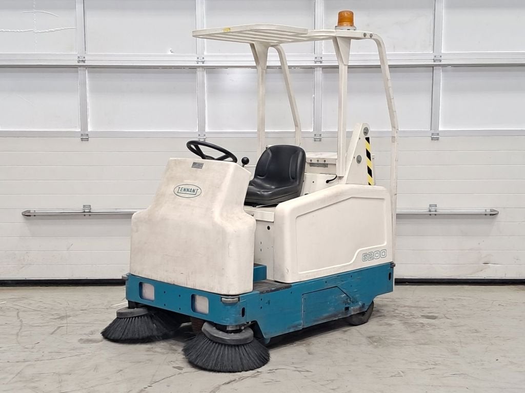 TENNANT 6200, Articles professionnels, Machines & Construction | Entretien & Nettoyage