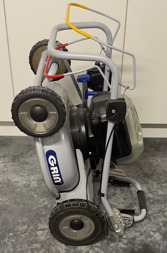 Grin grasmaaier met uniek mulchsysteem, Tuin en Terras, Grasmaaiers, Ophalen, Cirkelmaaier, Grin, Accu-grasmaaier