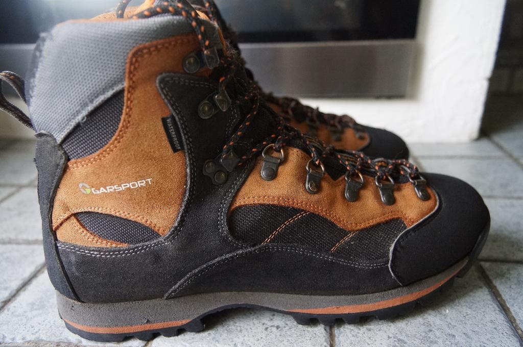 Chaussures de montagne Gar sport pointure 45, Chaussures de marche, Enlèvement ou Envoi, Gar Sport, Comme neuf