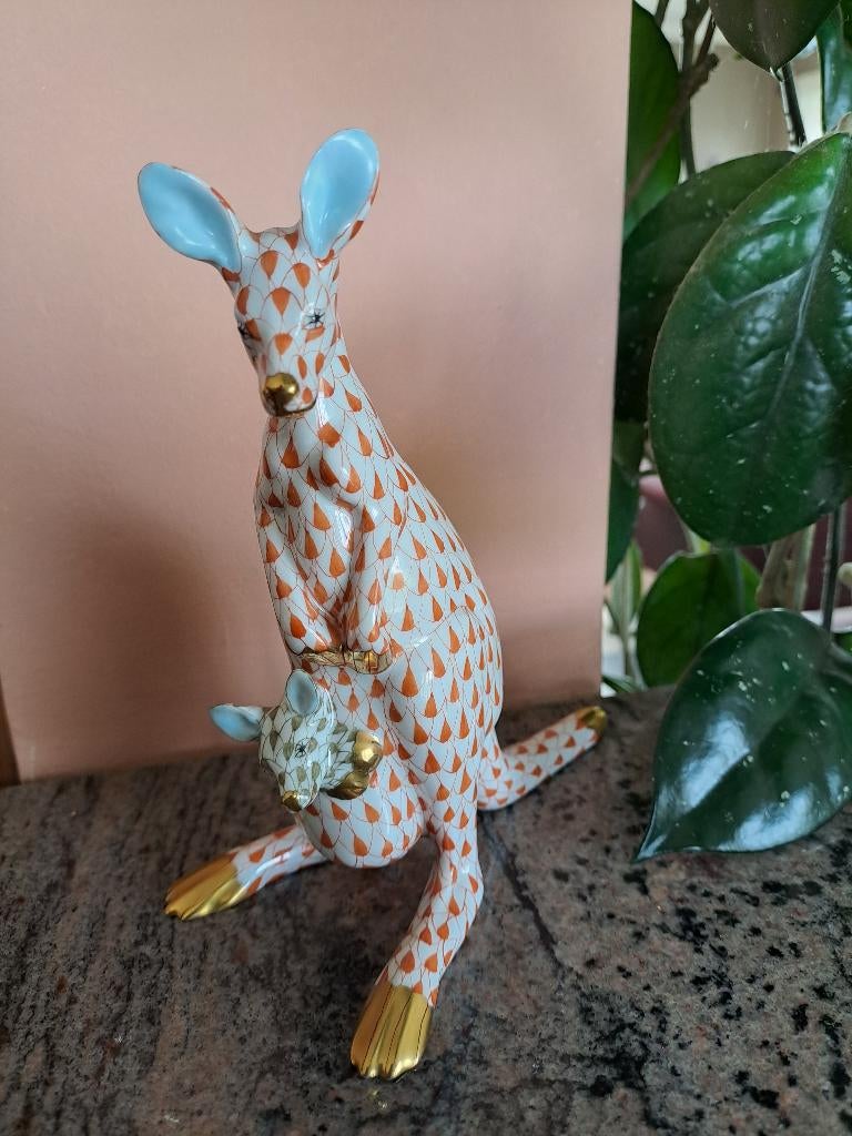 Kangourou en porcelaine peint à la main HEREND, Antiquités & Art, Antiquités | Porcelaine, Envoi