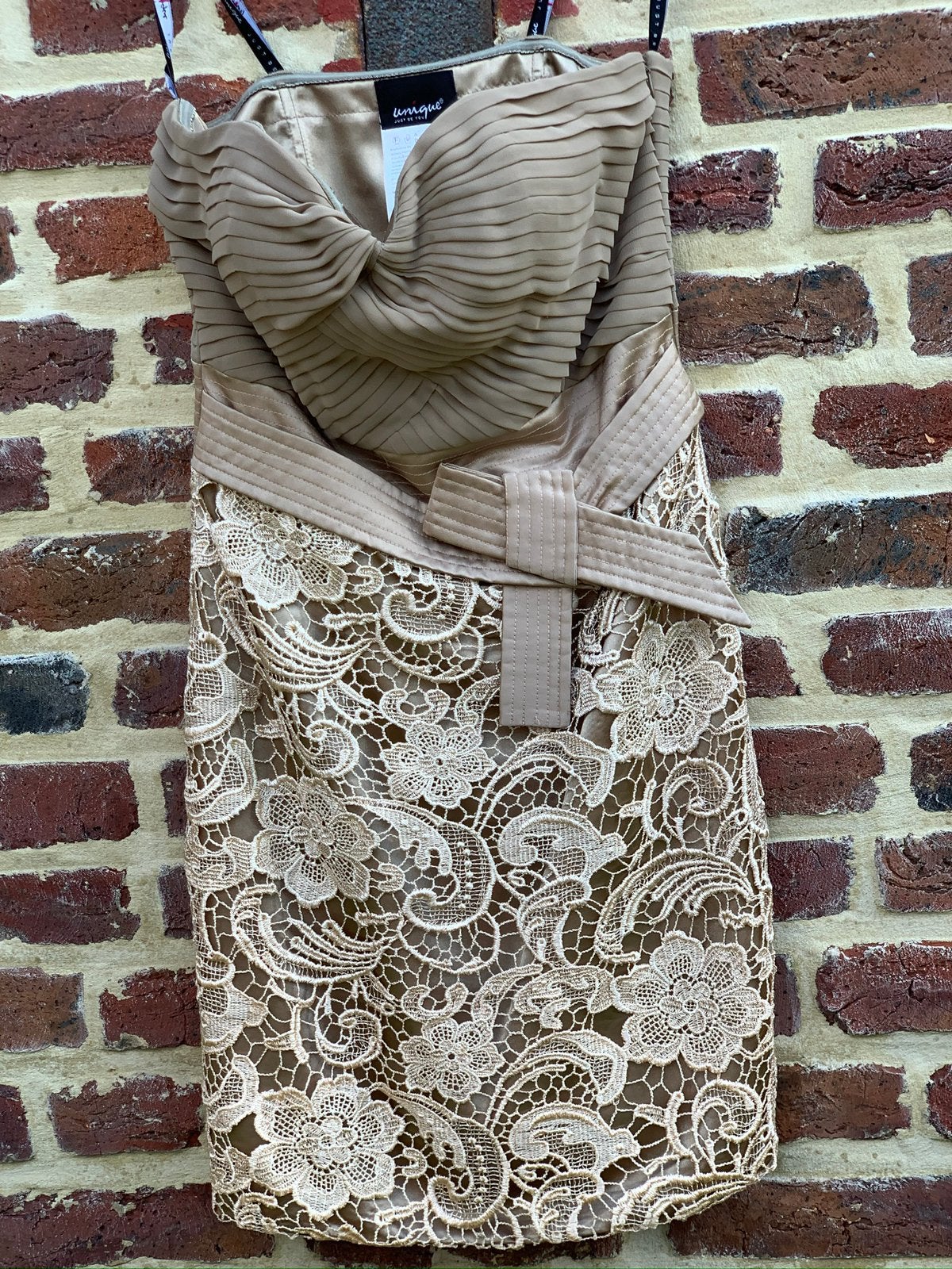 Robe de cérémonie kaki, Enlèvement ou Envoi, Autres couleurs, Comme neuf, Au-dessus du genou