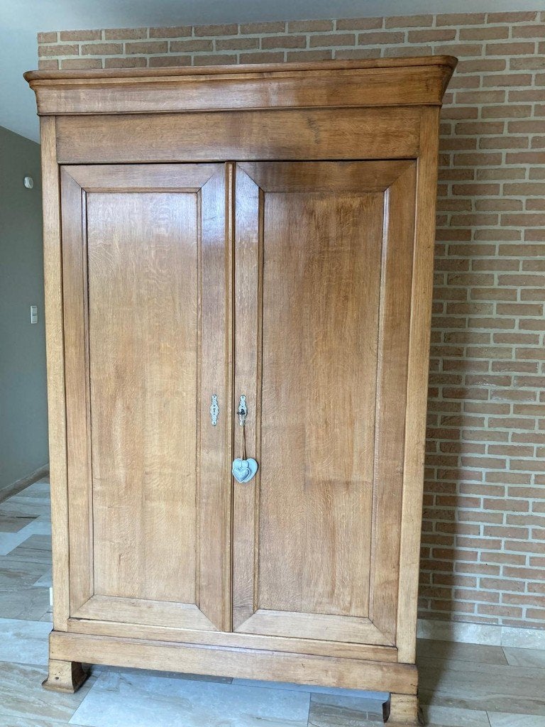 Antieke kast, Enlèvement