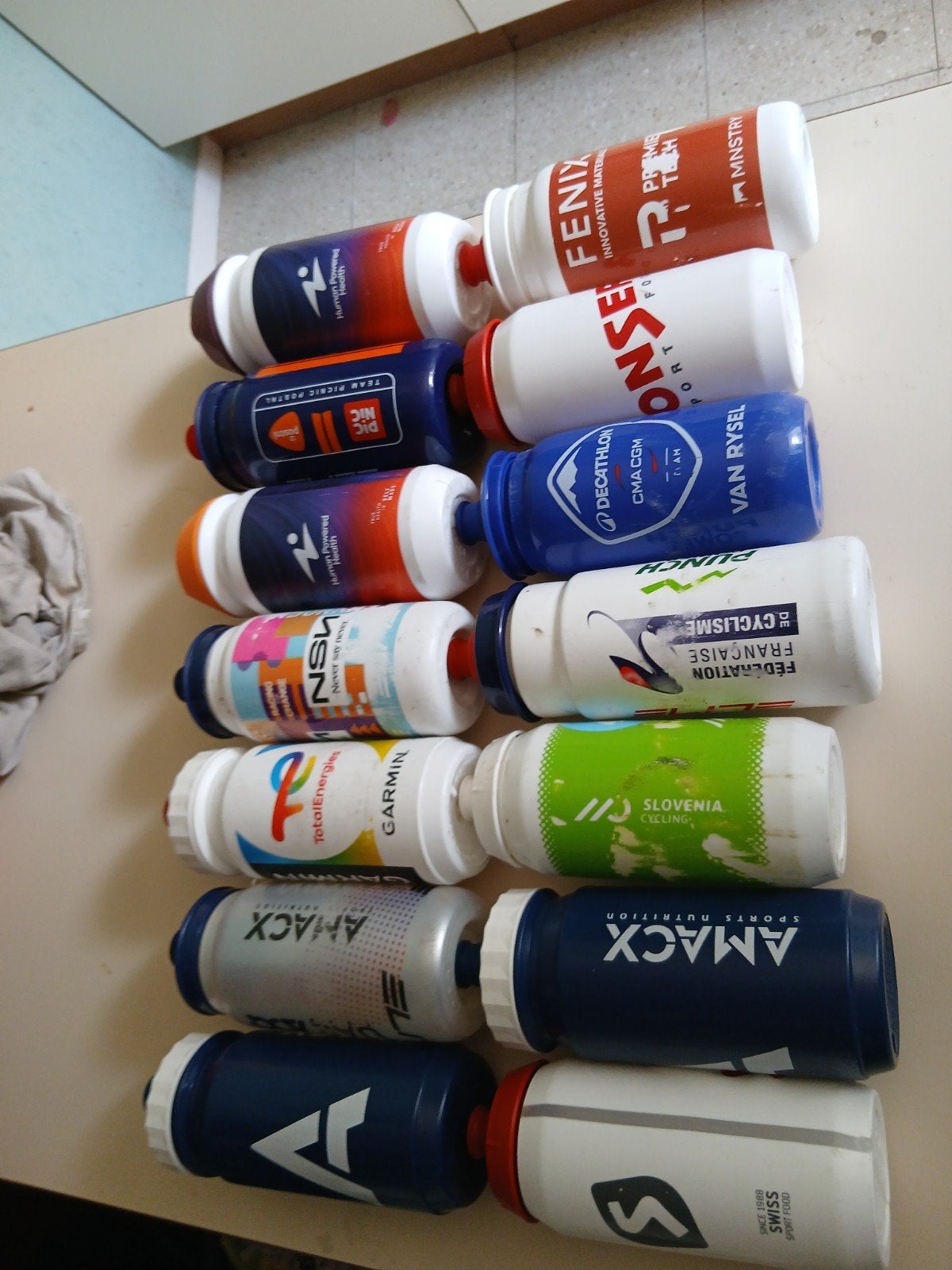 Bidons 2026, Ophalen of Verzenden