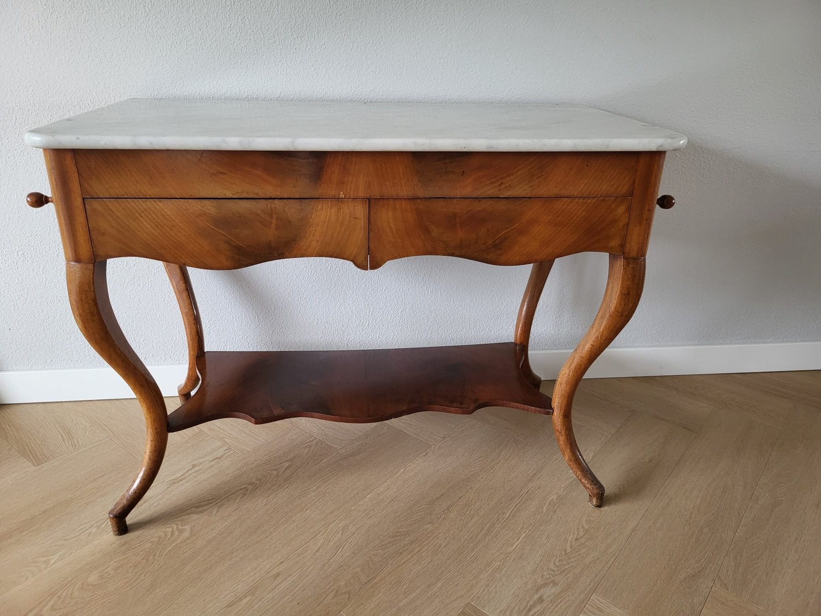 Belle table avec plateau en marbre, Enlèvement
