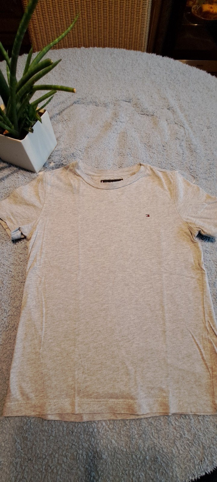 Tommy Hilfiger maat 128, korte mouwen, Gebruikt, Ophalen of Verzenden, Tommy Hilfiger, Shirt of Longsleeve