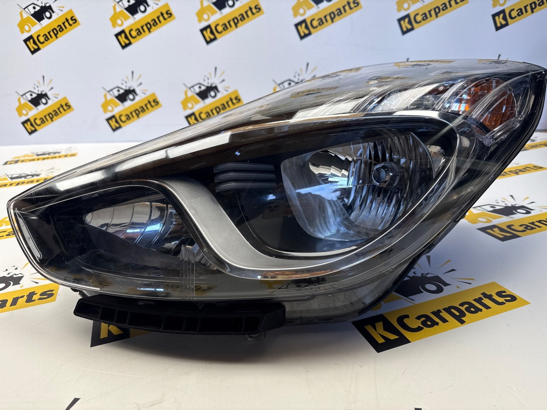 Phare gauche d'origine HYUNDAI ix20 921011KXXX, Heolleung-ro 12
06797  Seoul, Info@hyundai.com, Utilisé, Hyundai