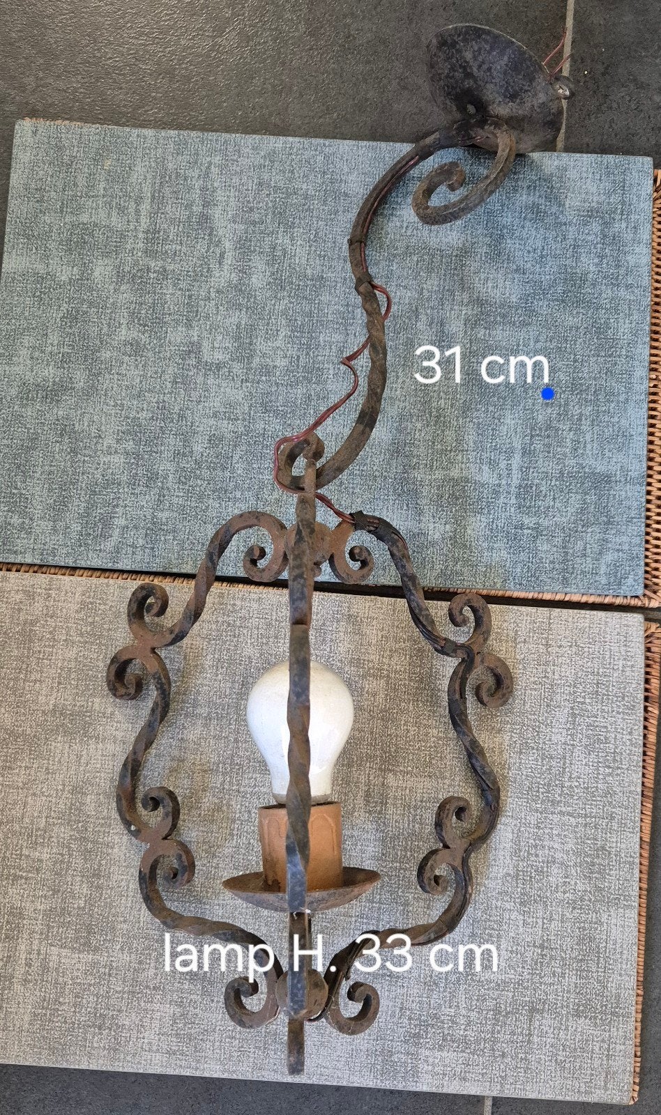 Antieke smeedijzeren hanglampen (per stuk of set van 3), Antiek en Kunst, Ophalen