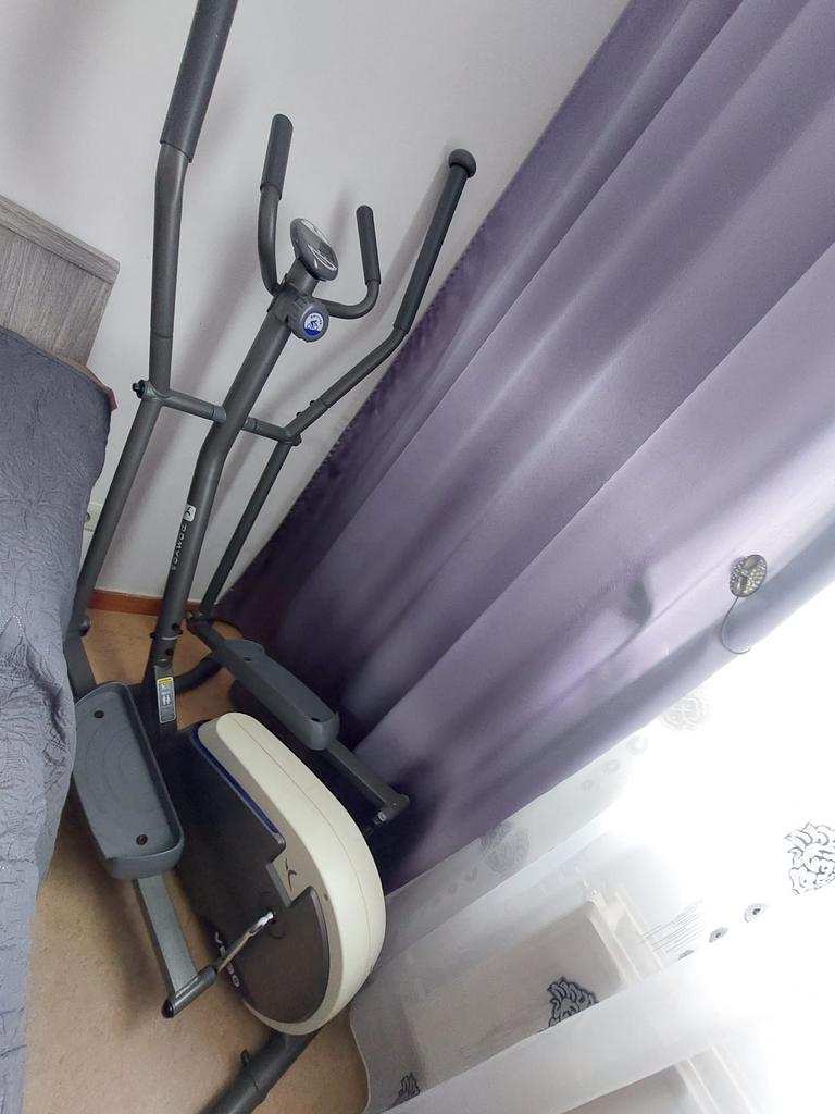 Crosstrainer, Sport en Fitness, Ophalen, Zo goed als nieuw, Crosstrainer