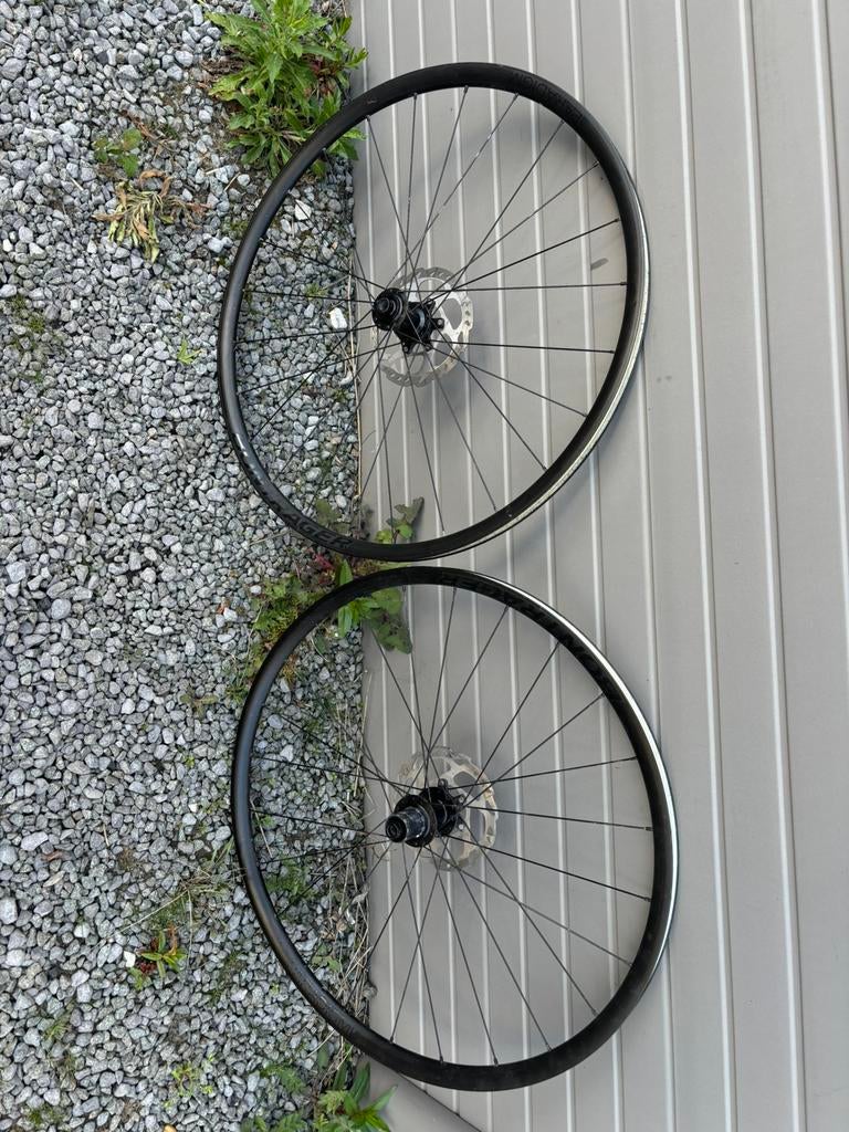 Bontrager paradigm SL, Ophalen of Verzenden, Zo goed als nieuw