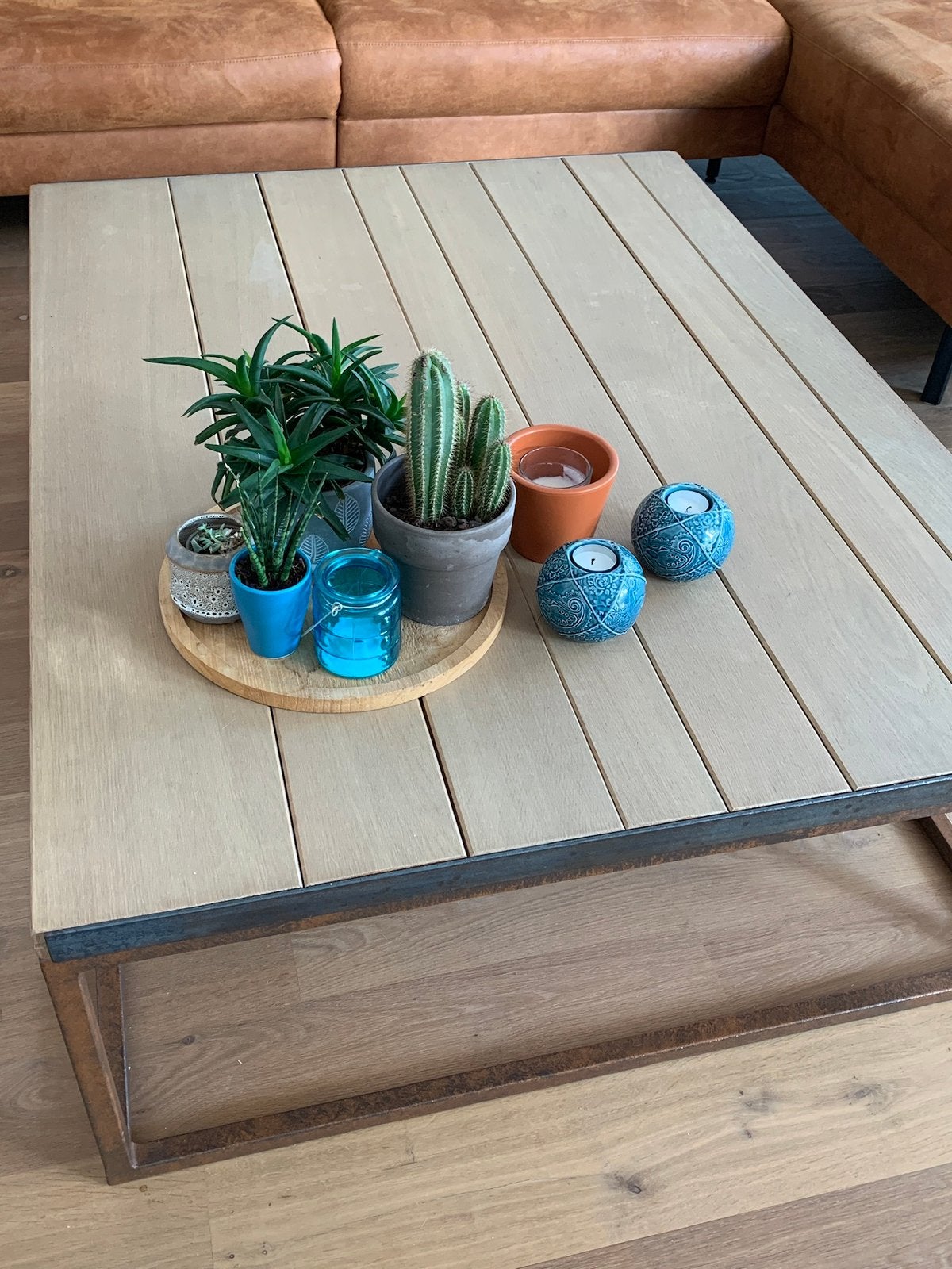 Massief eiken salontafel, handgemaakt., Ophalen, Zo goed als nieuw