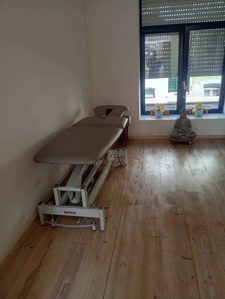 Gymna Electric kine massage tafel, Ophalen, Zo goed als nieuw
