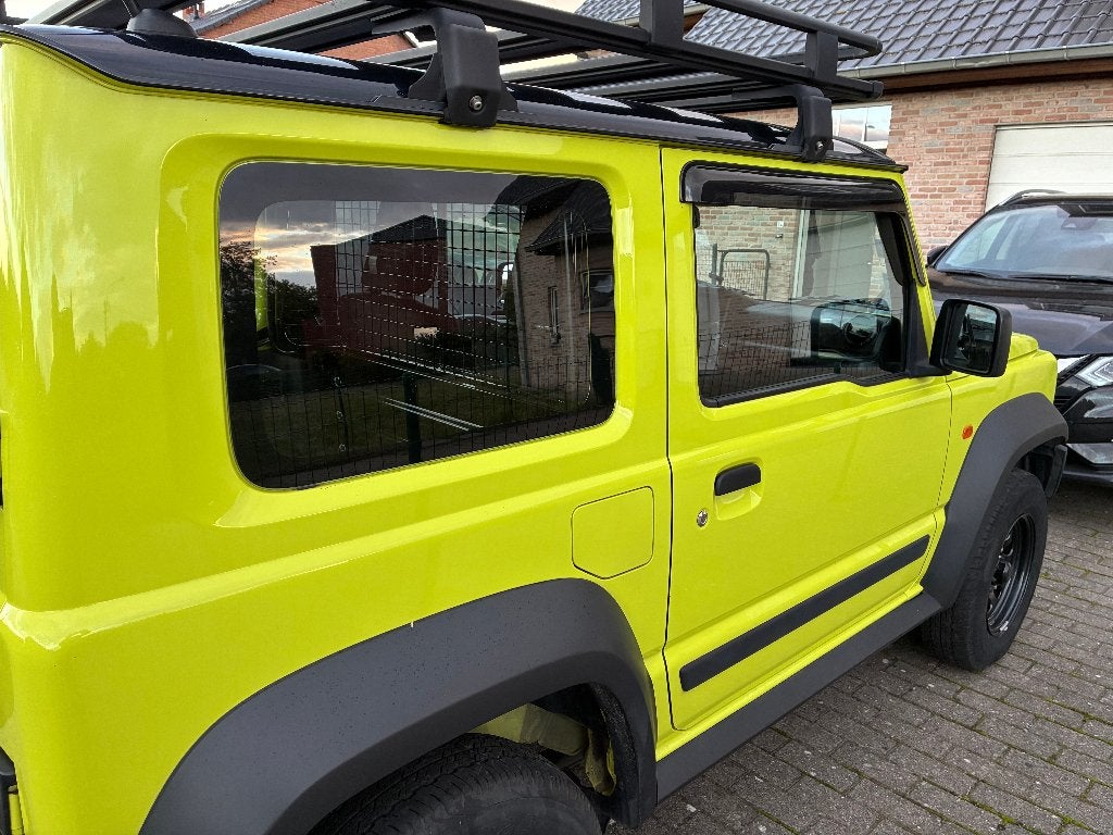 Suzuki Jimny - nieuwste versie, Auto's, Stof, 4 cilinders, Geel, Handgeschakeld