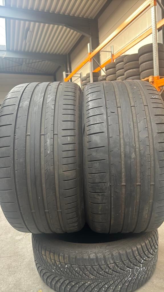 2853022  285/30/22 285/30R22 zomer merk Pirelii, Ophalen