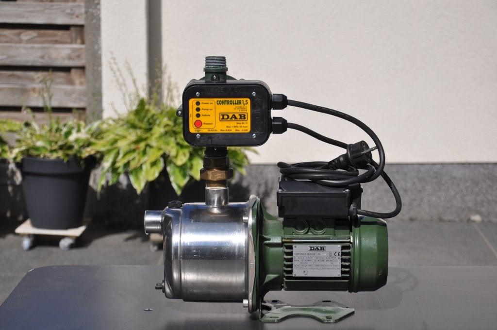 zelf aanzuigende waterpomp DAB EUROINOX 30/50M, Ophalen of Verzenden, Gebruikt, Elektrisch, Beregeningspomp