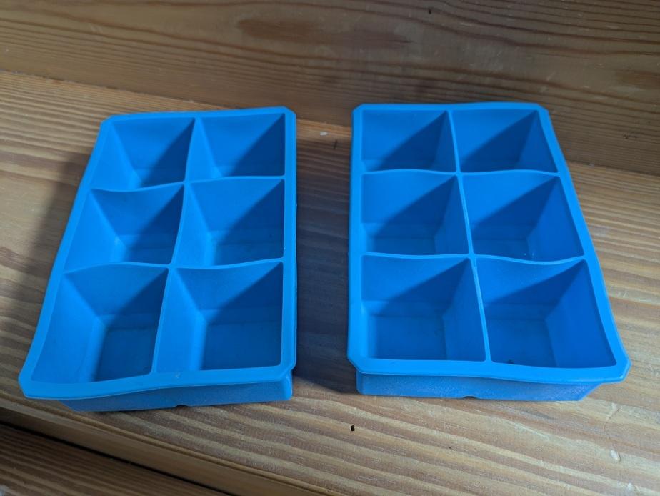 cuisine - lot de 2 moules à glaçons en silicone XXL, Enlèvement, Comme neuf