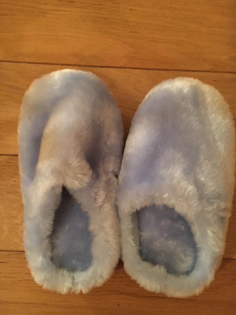 Super zachte pantoffels instappers lichtblauw 36/37 NIEUW, Enlèvement, Neuf, Taille 36 (S), Bleu