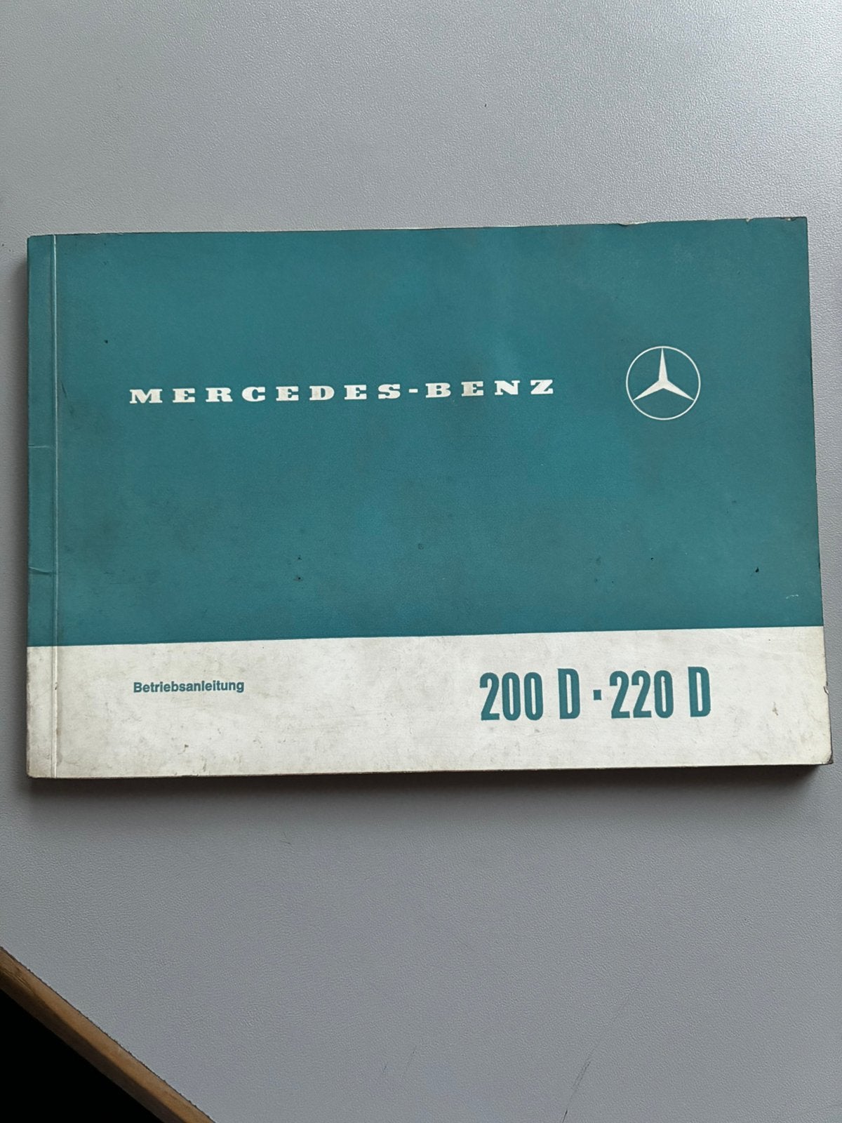 Mercedes 200D 220D handleiding, Verzenden