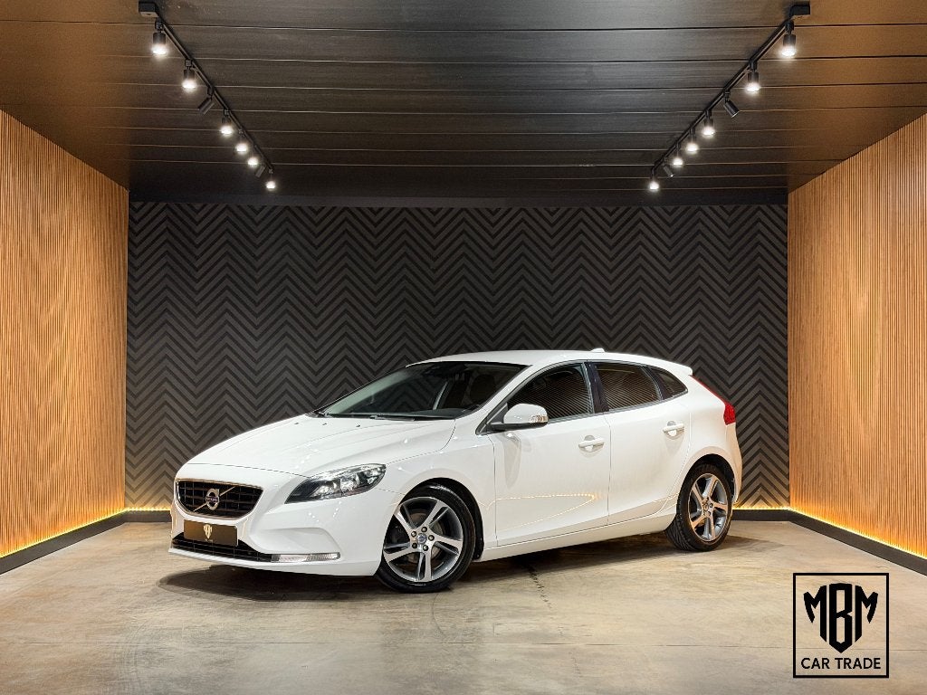 ✅Volvo V40 1.6 D2 GARANTIE Navi PDC CruiseControl 1.Eigenaar, Autos, Volvo, Interruption de démarrage, Euro 5, Entreprise, Boîte manuelle