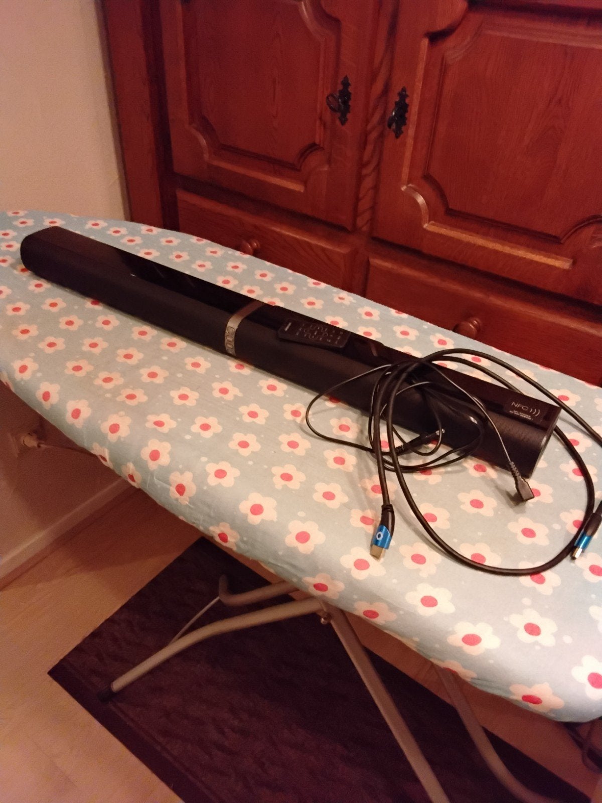 soundbar, Ophalen of Verzenden, Zo goed als nieuw
