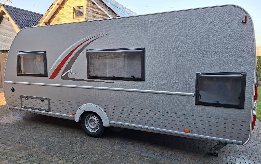 Caravan, Caravans en Kamperen, Lengtebed, Treinzit, Particulier, Bürstner