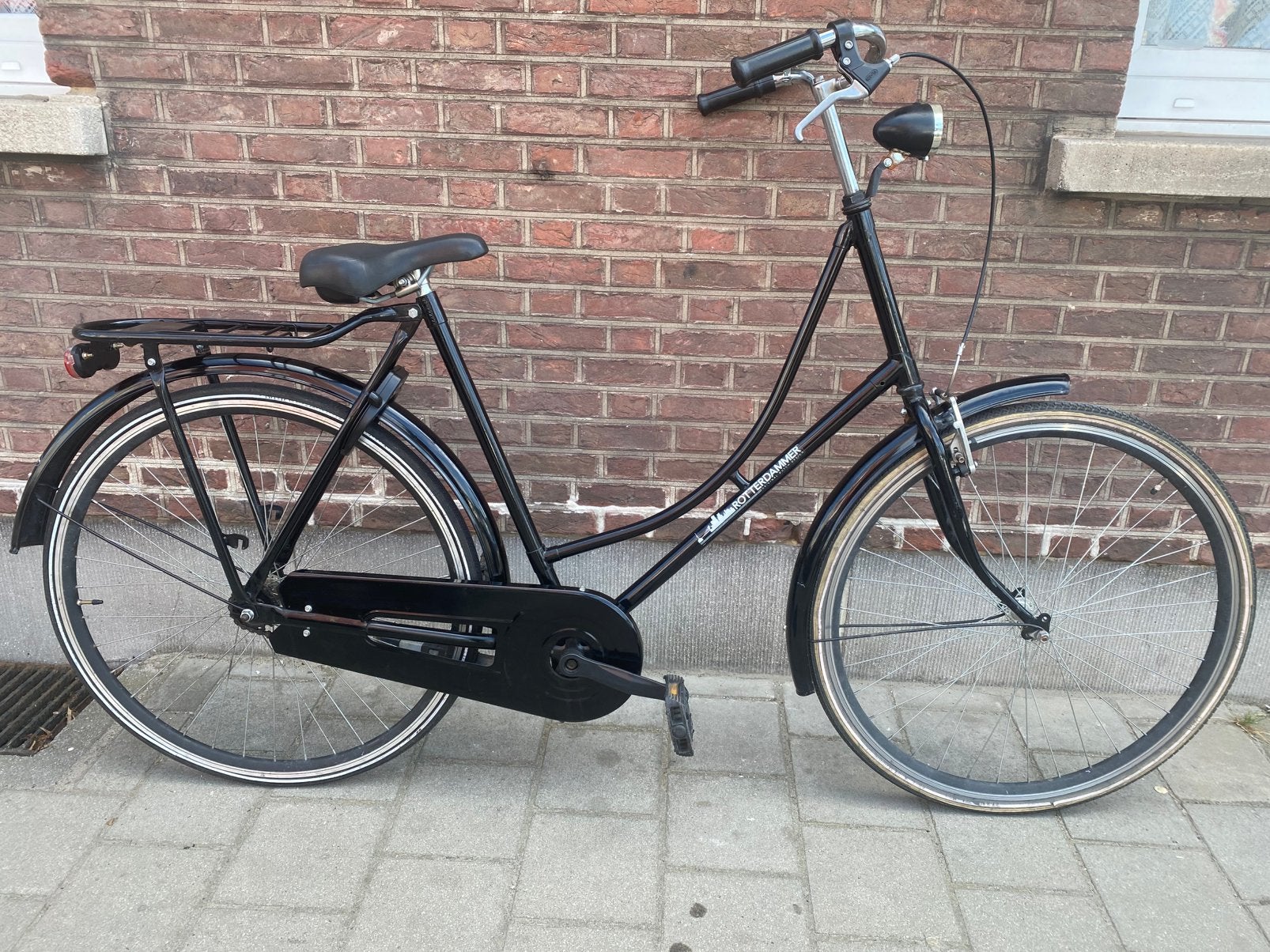 ✅’Rotterdamer’ Dames-/Omafiets 28Inch+Achteruitrem+Axa-/Slot, Vélos & Vélomoteurs, Vélos | Femmes | Vélos pour femme, Comme neuf