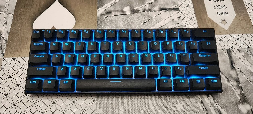 Anne Pro 2 TKL keyboard, Informatique & Logiciels, Enlèvement, Qwerty, Utilisé, Sans fil