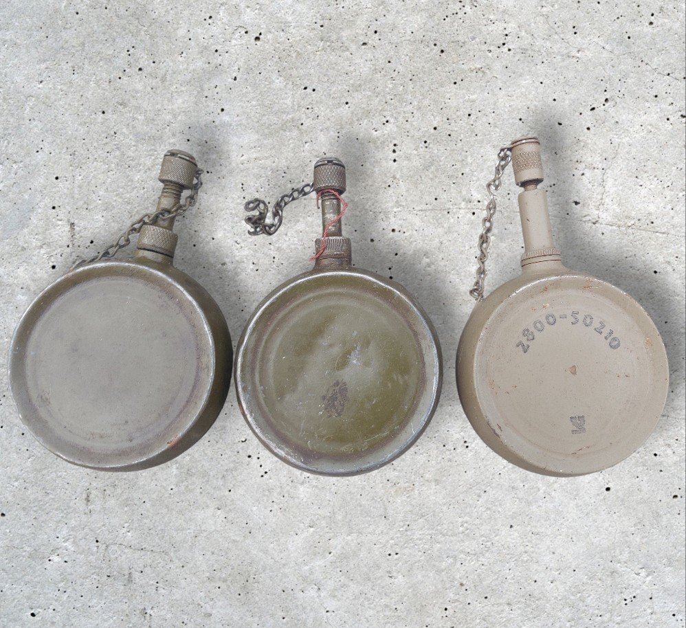 Groupage de bouteilles d'huile MG34/MG42 de la Seconde Guerr, Enlèvement ou Envoi