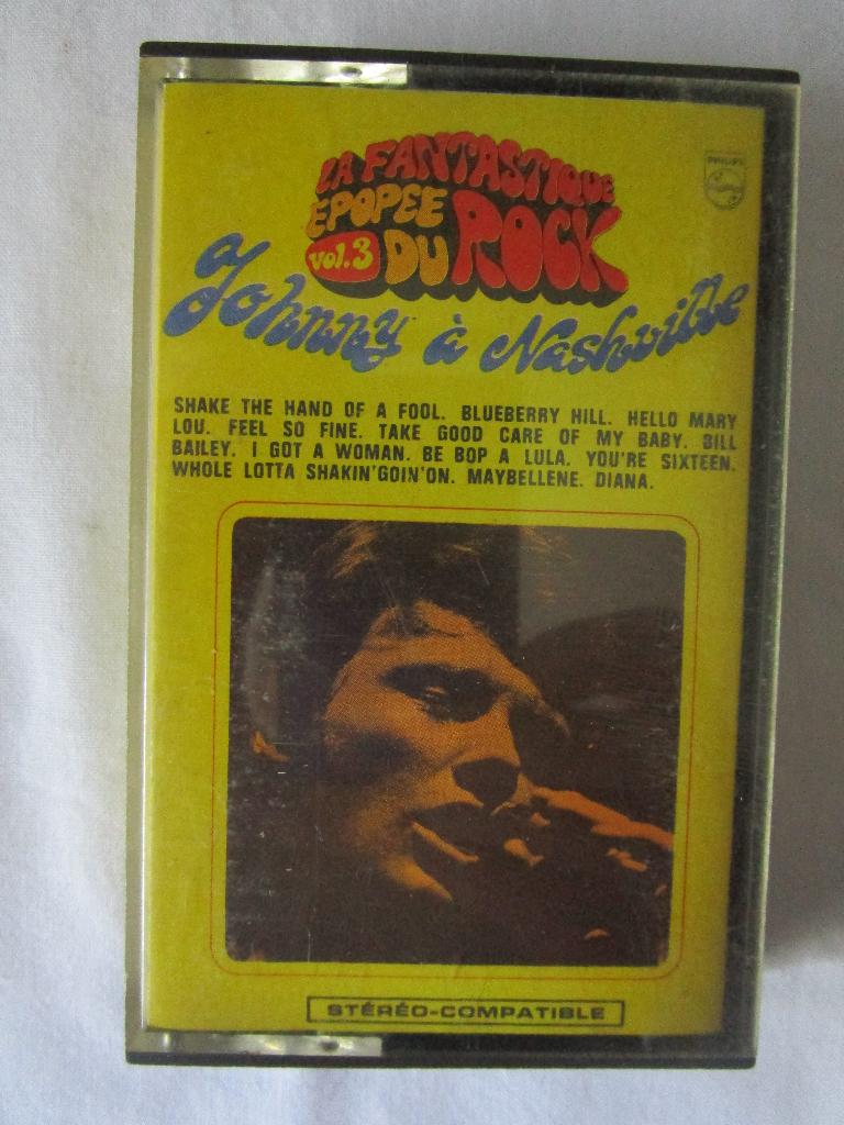 Johnny Hallyday : K7 audio "Johnny à Nashville", CD & DVD, Enlèvement ou Envoi, Rock en Metal, Originale