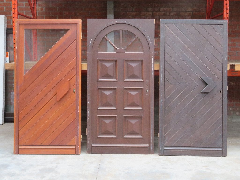 buitendeuren in hout (toonzaal modellen), Doe-het-zelf en Bouw, Ophalen, Zo goed als nieuw, Glas, Buitendeur